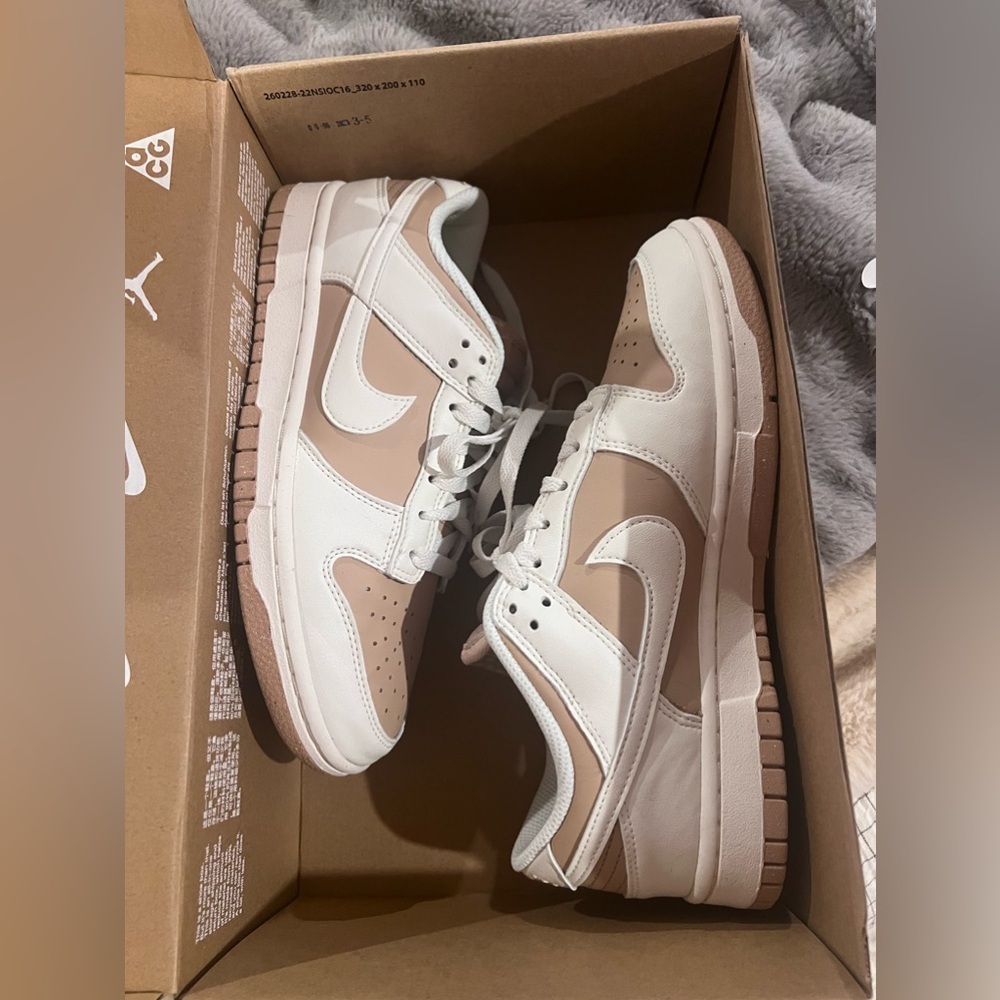Nike dunk lo next nature
